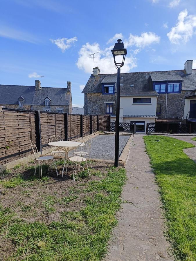 La Baie Du Mont Appartement De Vacances Proche Du Mont Saint Michel Roz-sur-Couesnon Eksteriør billede